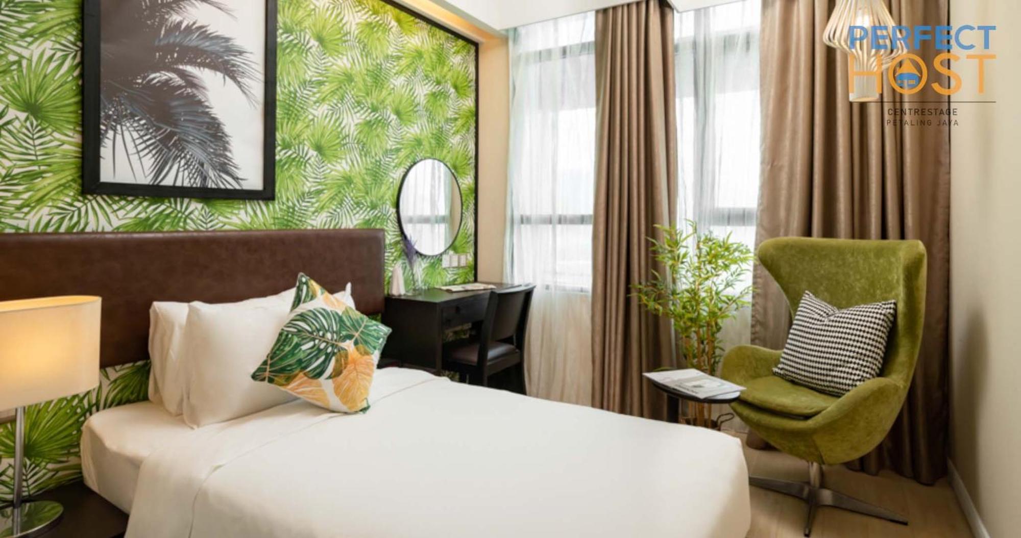 Centrestage Petaling Jaya By Perfect Host Hotel Kültér fotó Deluxe Room