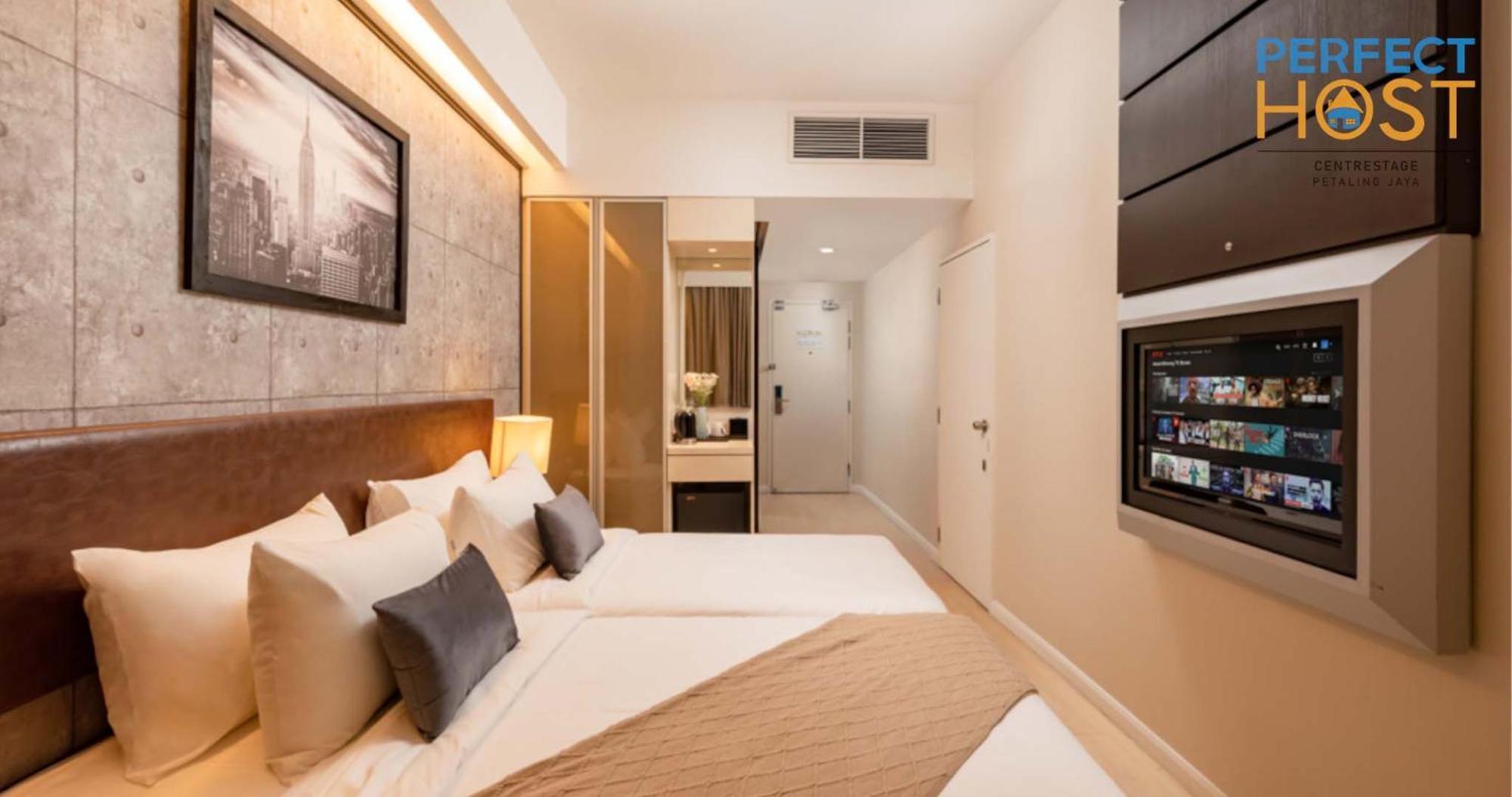 Centrestage Petaling Jaya By Perfect Host Hotel Kültér fotó Deluxe Room